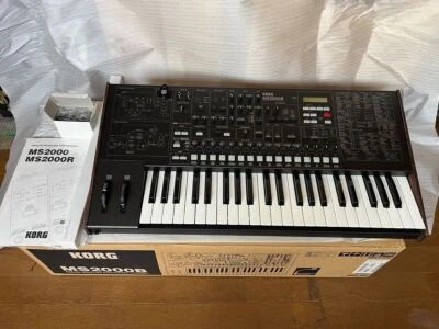 KORG MS2000B ANALOG MODELING SYNTHESIZER VOCODER unbenutzter Artikel mit OVP - Bild 1 von 4