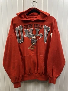 Sudadera con Capucha Vintage Años 90 UNLV Running Rebels Para Hombre Cuadrada Pequeña Roja Hey Reb EE. UU. - Imagen 1 de 7
