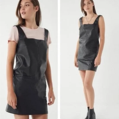 Vestido para mujer Urban Outfitters negro imitación cuero vegano túnica sin mangas XS Foto 1 de 4