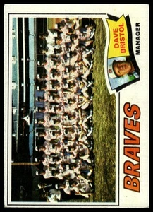 1977 Topps #442 Atlanta Braves / Dave Bristol Atlanta Braves Baseball Card - Picture 1 of 2