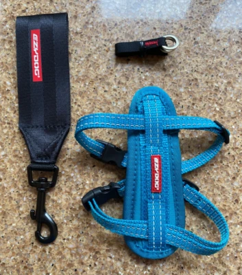 Бирюзовый ремень безопасности для нагрудника EZYDOG и черный ограничитель для автомобильного сиденья — размер XS — б/у - Изображение 1 из 4