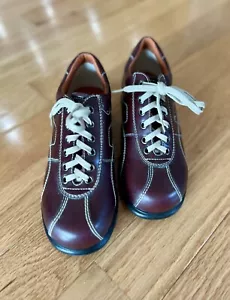 Vintage schlammbraune Schnürschuhe Y2K Damenschuhe Größe 8,5M in sehr gutem Zustand - Bild 1 von 10