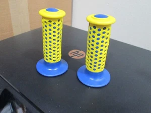 Old school BMX grips 80s fits GT ,Mongoose nos - Picture 1 of 5