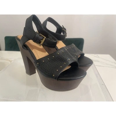 Report Black Platform Heels - Size 7 - Image 1 of 4