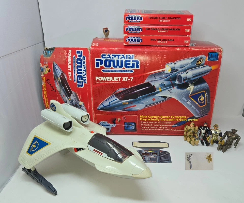 Captain Power Powerjet XT-7 4 bonecos de ação arma 3 VHS lote de fita 1987 completo - Imagem 1 de 4