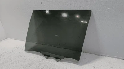 ОРИГИНАЛЬНОЕ ЛЕВОЕ ЗАДНЕЕ СТЕКЛО ВОДИТЕЛЬСКОЙ ДВЕРИ TOYOTA RAV4 2019-2025 - Изображение 1 из 4