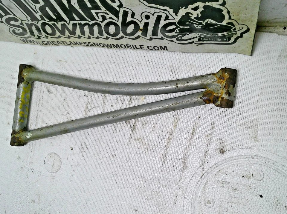 Moto de nieve Arctic Cat Firecat Sabercat 500 600 700 F5 F6 F7 brazo en A superior plateado Foto 1 de 1