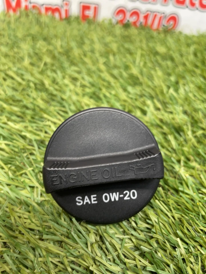 ✅ Tapa de filtro de aceite Toyota 4runner 2024 PN:12180-31020 OEM Foto 1 de 4