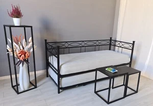 Divano letto in ferro battuto "Rosa Anna"nero opaco satinato con rete estraibile - Foto 1 di 4
