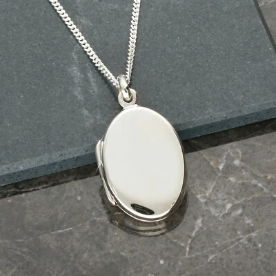 Sterling Silver Polished Oval Picture Locket With Optional Engraving and Chain - Image 1 of 4
