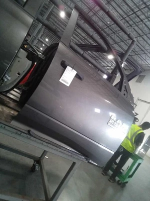 Ram Dodge 2500 2018 camioneta puerta delantera derecha - usada, 141 k millas, pieza OEM Foto 1 de 4