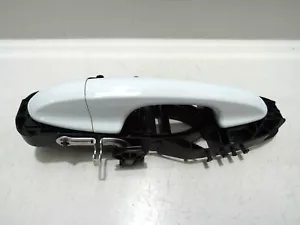 FORD FIESTA MK8 2022-23 OFFSIDE REAR EXTERIOR DOOR HANDLE (5DR HBK WHITE) R3473 - Picture 1 of 11