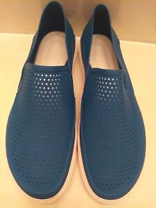 Crocs | Electric Blue CitiLane Roka Slip-On Flat Shoes lightweight womens sz 13