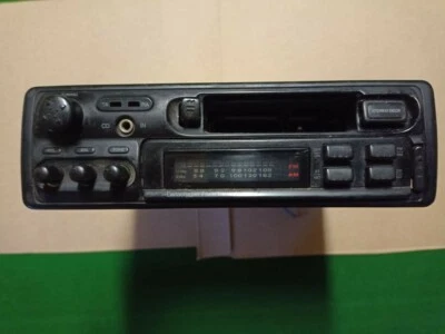 Autoradio Irradio XF-101 - Frontalino estraibile + Autoradio - Skytek SK-444. - Immagine 1 di 4