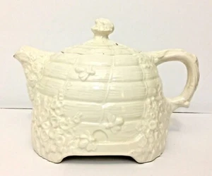 RARE Vintage Royal Winton Grimwades Beehive Teapot England White Ivory Color - Picture 1 of 12