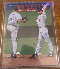 Beckett Baseball Card Monthly Magazine - Hideo Nomo November 1995 Autographed