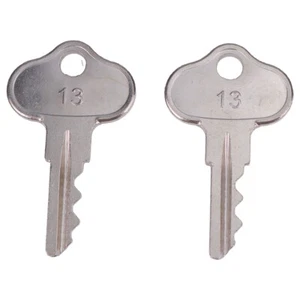 2X Ignition Keys IH131313C2 for Cub Cadet 70 76 100 104 109 127 129 149 & more - Picture 1 of 5