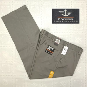 Dockers Signature Khaki Mens Pants 40x32 Gray Classic Fit Flat Front NWT New N12 - Picture 1 of 20