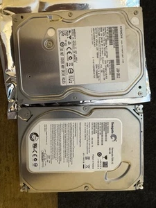 2x 500GB 3.5" SATA HDD – Seagate & Hitachi Festplatten – sehr guter Zustand - Bild 1 von 1