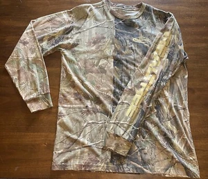 REAL TREE Long Sleeve Camo Tshirt With Lettering Down Arm Men’s Large - Picture 1 of 6