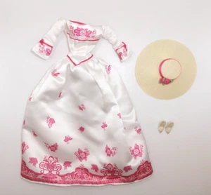 Barbie Avon Victoriano Té Verano Vestido Sombrero y Zapatos Rosa y Blanco Satén - Imagen 1 de 3