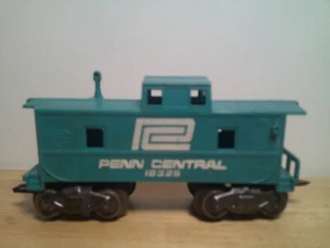VINTAGE MARX #18326 0-27 GAUGE PENN CENTRAL CABOOSE 6" LONG - Picture 1 of 7