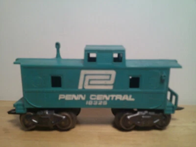 VINTAGE MARX #18326 0-27 GAUGE PENN CENTRAL CABOOSE 6" LONG - Image 1 of 4