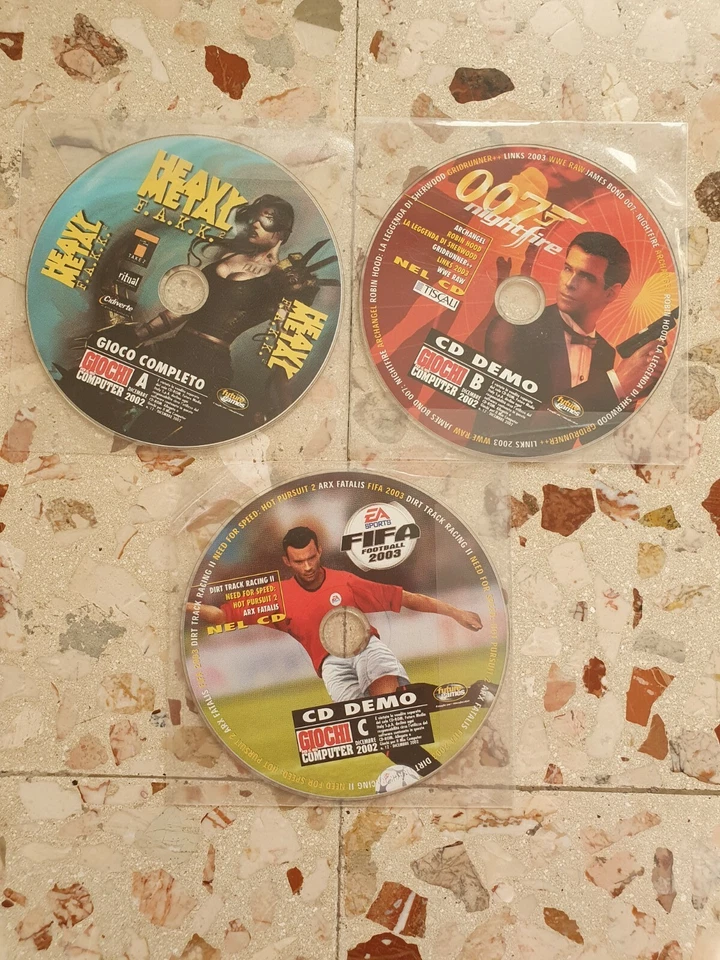 Giochi per il mio Computer Dicembre 2002 Heavy Metal F.A.K.K. 2 + Demo FIFA 2003 - Immagine 1 di 1