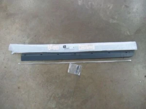 Türleiste rechts vorn Tür Leiste 1696983662 MERCEDES-BENZ B-KLASSE (W245) B 150 - Bild 1 von 7