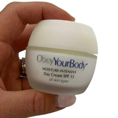 Crema de día intensa hidratante mineral del Mar Muerto Obey Your Body FPS 15 50 ml Foto 1 de 4