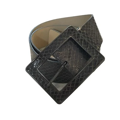 Пояс из лакированной кожи Banana Republic змеиная кожа с большой пряжкой серый женский размер XS - Изображение 1 из 4