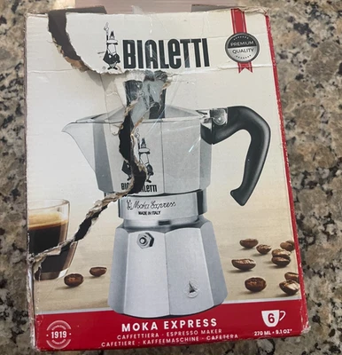 Bialetti Moka Express icónica cafetera espresso italiana con estufa (aluminio, 6 tazas Foto 1 de 4