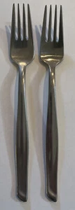 2 Vintage Carl Mertens Asymmetric Dinner Forks Solingen Midcentury Germany s4563 - Picture 1 of 3