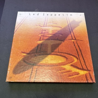 rare hard to find LED ZEPPELIN 4-CASSETTE BOX SET WITH BOOKLET , 1990 Foto 1 de 4