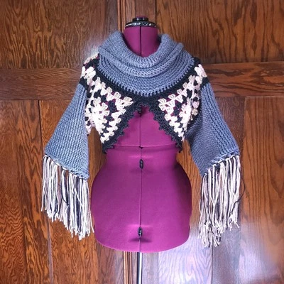 Brazos de cuello con capucha encogida de hombros caseros negro gris rosa tostado talla grande Foto 1 de 4