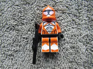 LEGO STAR WARS 7913 CLONE BOMB SQUAD TROOPER Mini Fig Complete - Picture 1 of 3
