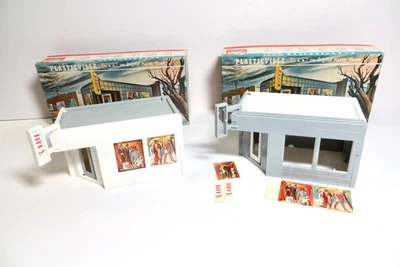 Two Plasticville Corner Stores Gray and White Excellent With Boxes - Image 1 of 4