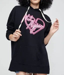WILDFOX COUTURE || Felpa con cappuccio Not Again Roadtrip nera + rosa fluo - TG L 🩷NUOVA CON ETICHETTE🩷 - Foto 1 di 8