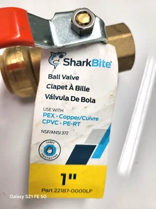 Valvola a sfera SharkBite 1" uso con rame PEX e CPVC (nuova) - Foto 1 di 8