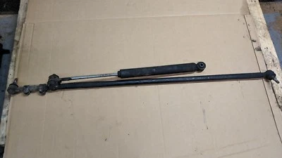 RANGE ROVER STEERING RACK WITH STRUT - Image 1 of 4
