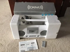 XM AUDIO SYSTEM F5X007 XM Convertible Boom NEW IN OPEN BOX Distributed by Belkin - Picture 1 of 17