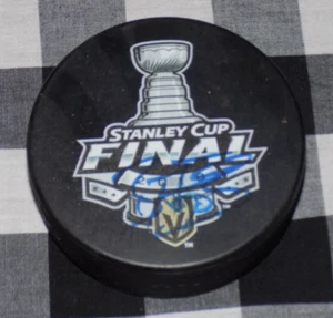Braden Holtby signiert Stanley Cup Finale Puck Washington Capitals - Bild 1 von 1