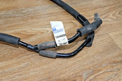 GM 12590632 tubo, válvula PCV 1999-2003 Chevrolet Camaro Corvette Pontiac Firebird Foto 1 de 4