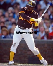 MLB 190's Tony Gwynn San Diego Padres at the Plate Color 8 X 10 Photo Picture