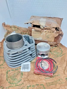 Juego de pistones de barril de bloque de cilindros genuino Honda CB125 CL125 SL125 TL125 XL125 NUEVO DE STOCK - Imagen 1 de 7