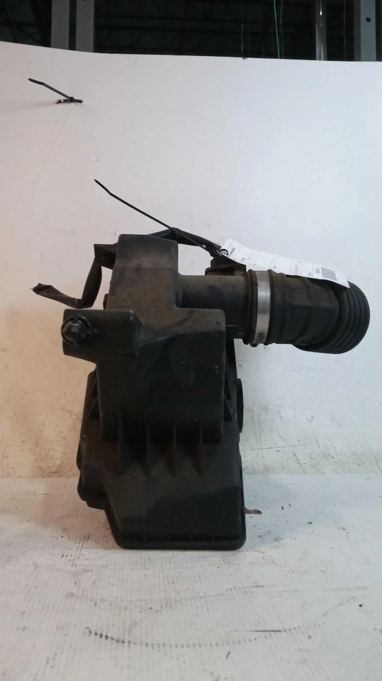 Nissan NV200 2015 conjunto de filtro de aire OEM azul 2,0 L 111 k millas Foto 1 de 4