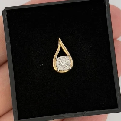 9ct Yellow Gold Diamond Cluster Pendant Hallmarked - Image 1 of 4