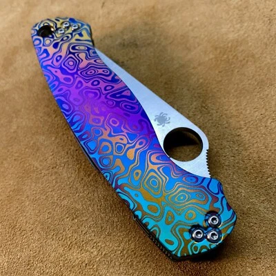 Cuchillos de titanio Spyderco Paramilitary 2 C81GP2 personalizados D-fade Flomascus ptrn Foto 1 de 4