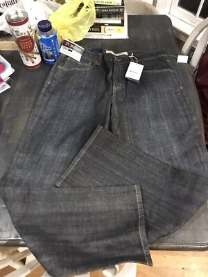 Nuevo con etiquetas 34 X 32 Cutter and Buck Jeans Hombres GMC Raro Corvette Venta al por menor 109.99 Foto 1 de 4