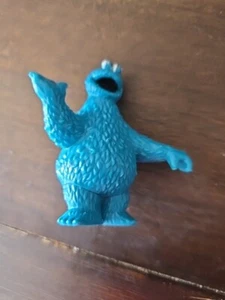 Sesame Street Cookie Monster Hand Up PVC Figure Cake Topper 3" 64 - Picture 1 of 3